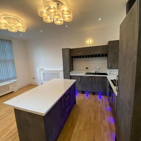 Luxury Apartment Apt5 Wolverhampton Esterno foto