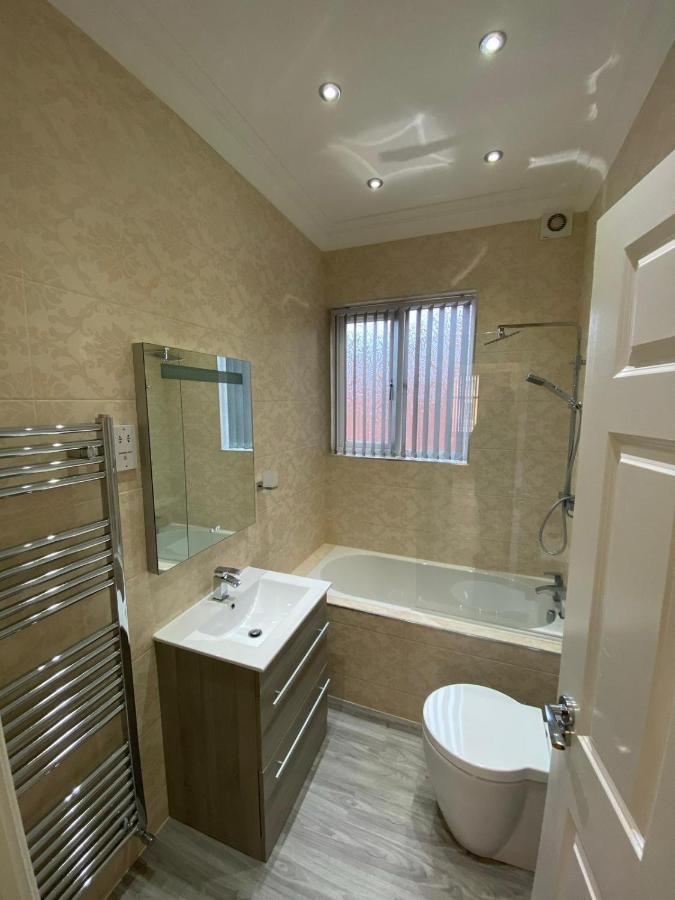 Luxury Apartment Apt5 Wolverhampton Esterno foto