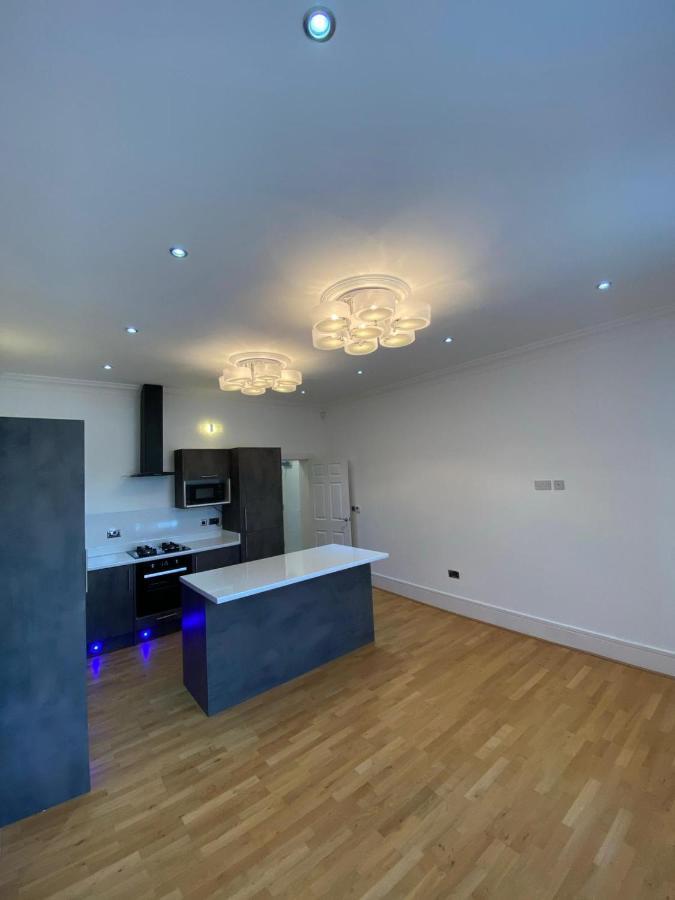 Luxury Apartment Apt5 Wolverhampton Esterno foto