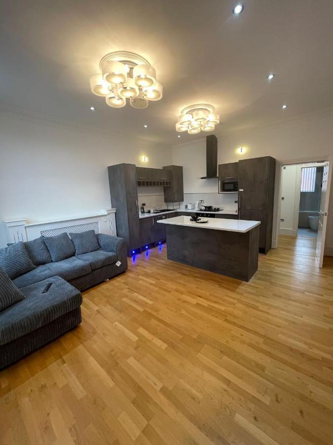 Luxury Apartment Apt5 Wolverhampton Esterno foto